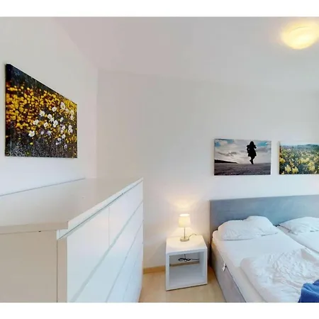 Cosy In *
